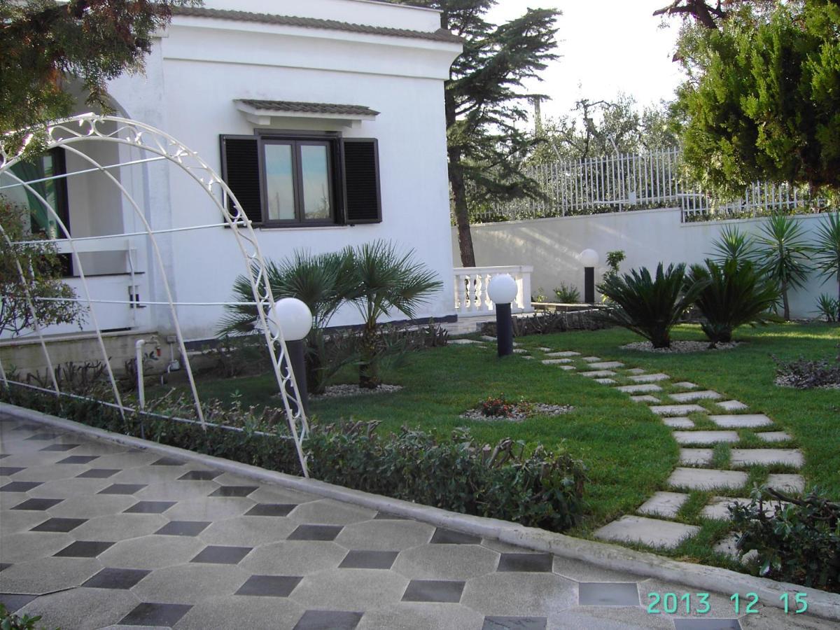 Villa Nicolaus Bari Exterior foto